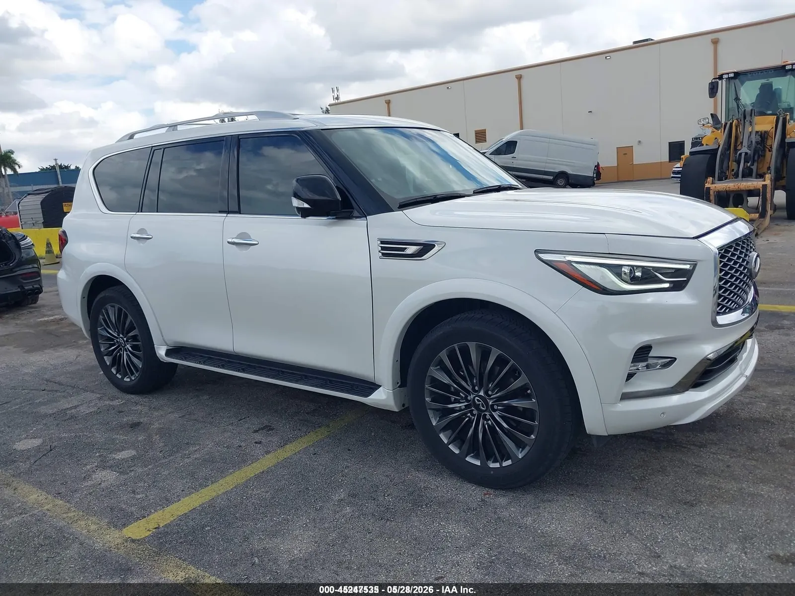 2024 INFINITI QX80 SENSORY