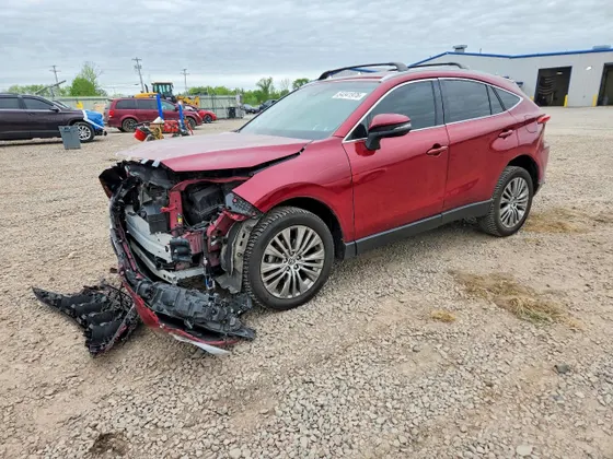 2022 Toyota Venza XLE