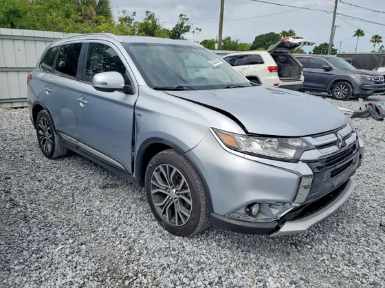 2016 Mitsubishi Outlander GT
