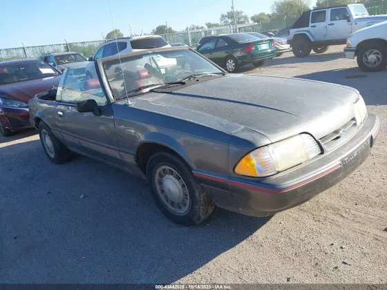 1992 Ford Mustang LX