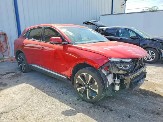 2024 VinFast VF 8 Plus