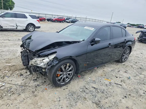 2012 INFINITI G37 Sedan Journey