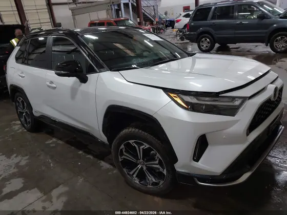 2025 Toyota RAV4 Plug-In Hybrid XSE