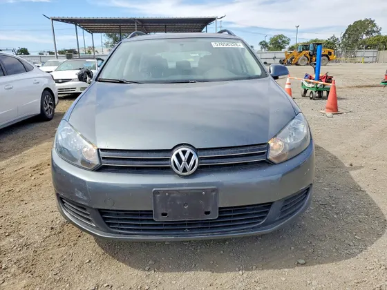 2011 Volkswagen Jetta SportWagen TDI