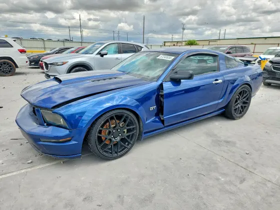 2008 Ford Mustang GT Deluxe