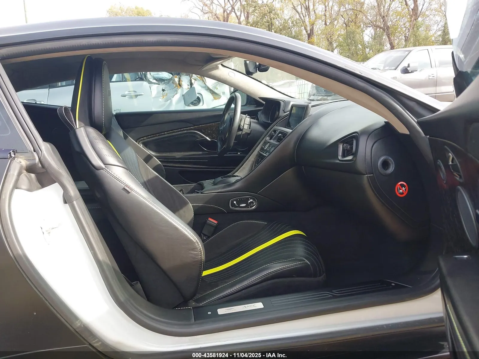 2019 Aston Martin DB11 AMR