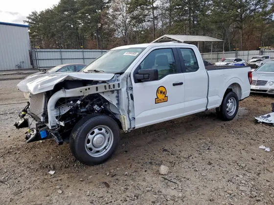 2025 Ford F-150 XL