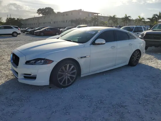2018 Jaguar XJ XJ R-Sport