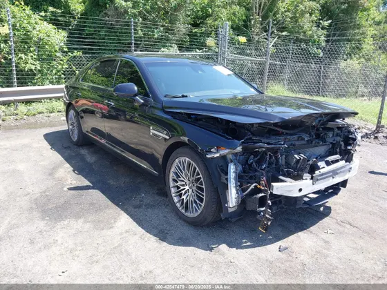 2022 Genesis G90 5.0L Ultimate