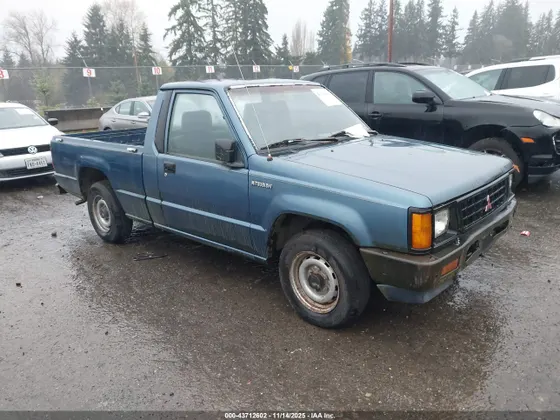 1990 Mitsubishi Mighty Max