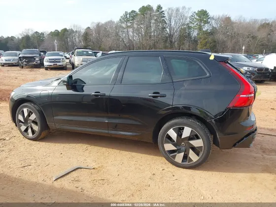 2025 Volvo XC60 Plug-In Hybrid Plus