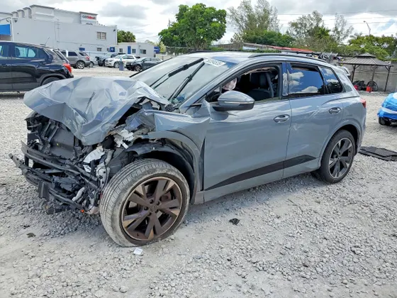 2023 Audi Q4 e-tron Prestige