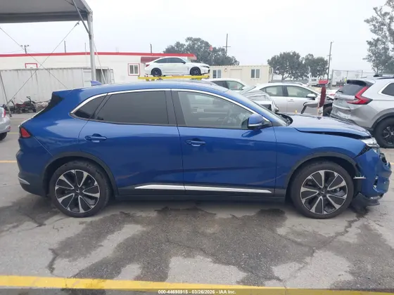2024 VinFast VF 8 Plus