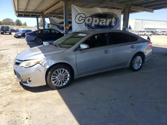 2015 Toyota Avalon Hybrid Limited