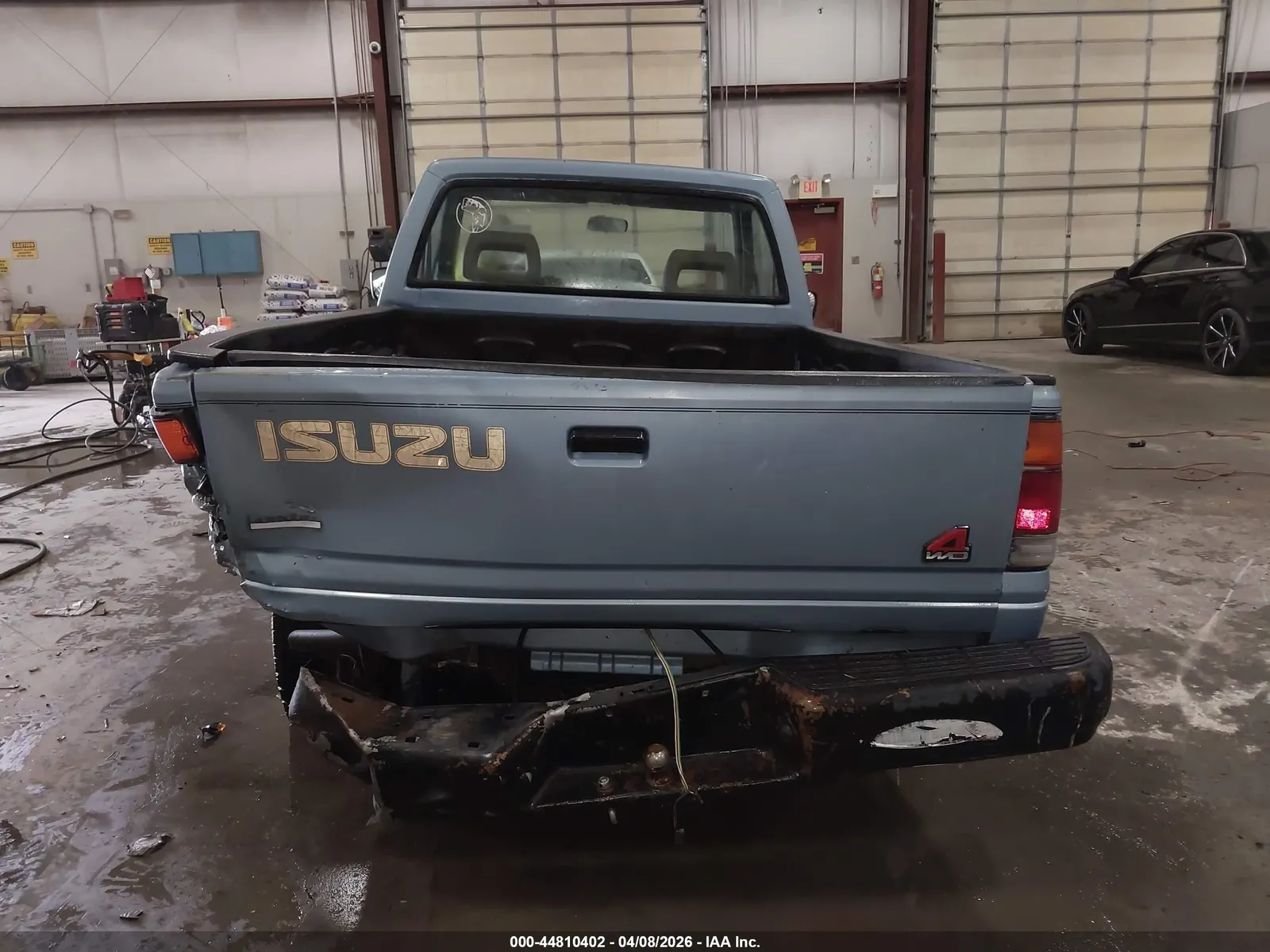 1993 Isuzu CONVENTIONAL SHORT WHEELBASE