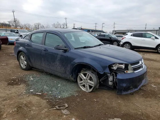 2013 Dodge Avenger SE V6