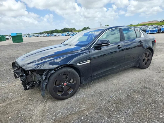 2018 Jaguar XE 25t