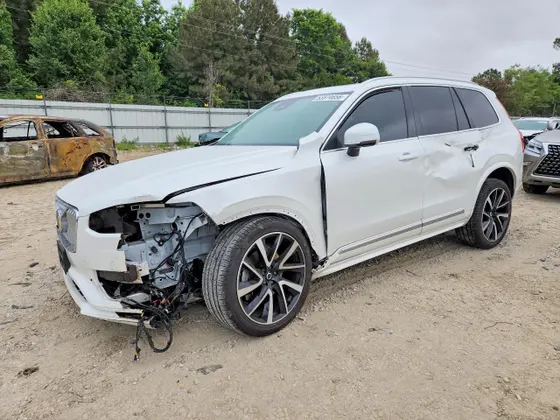 2024 Volvo XC90 Ultimate Bright Theme