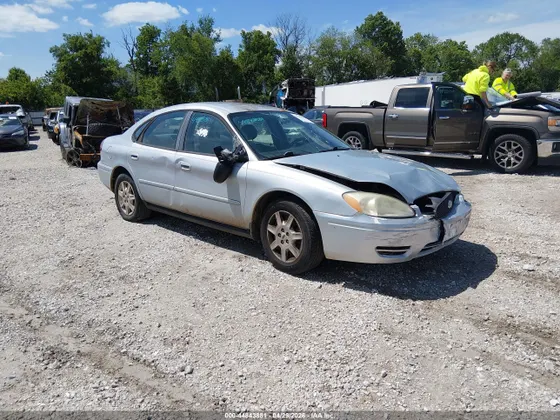 2006 Ford Taurus SE