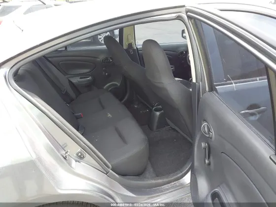 2017 Nissan Versa Sedan S Plus