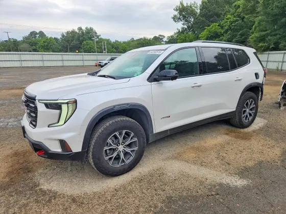 2024 GMC Acadia AWD AT4
