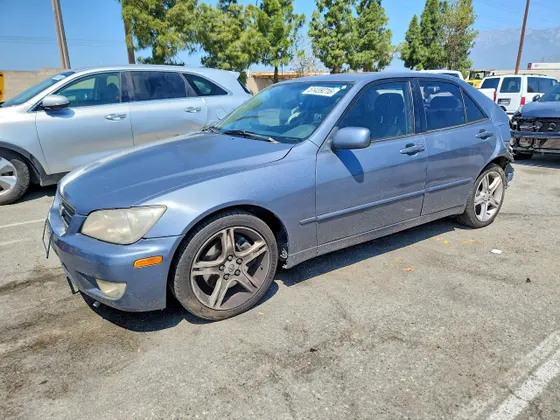 2002 Lexus IS 300 Sport