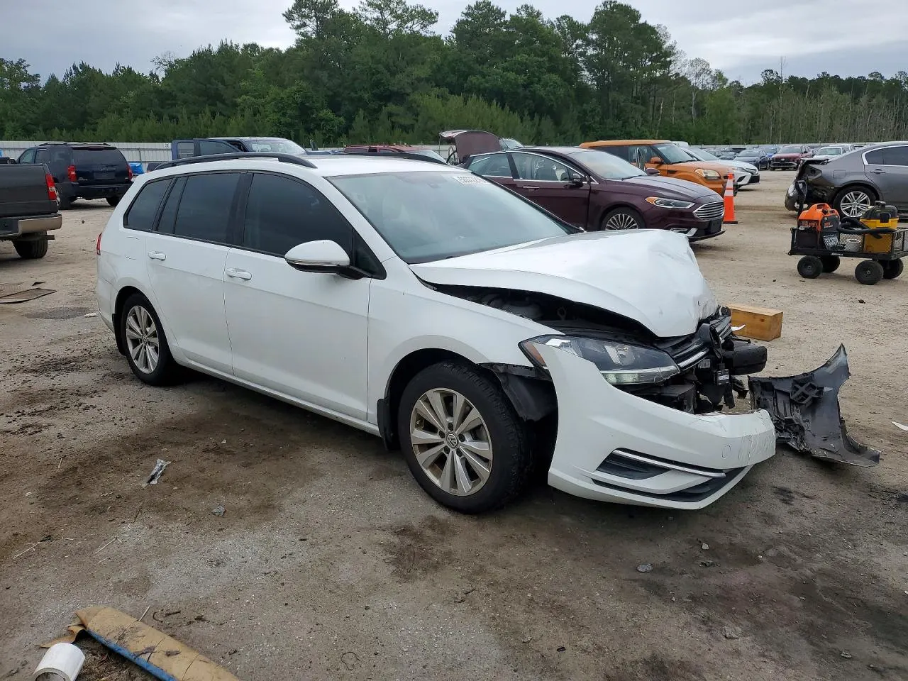 2019 Volkswagen Golf SportWagen S