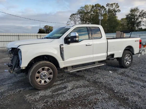 2024 Ford F-250 SUPER DUTY