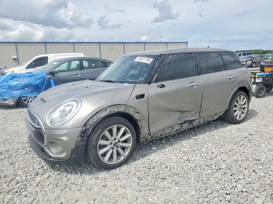 2018 MINI Clubman Cooper S