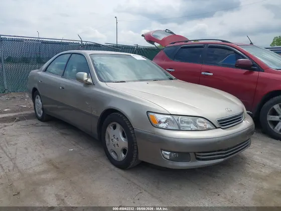 2000 Lexus ES 300