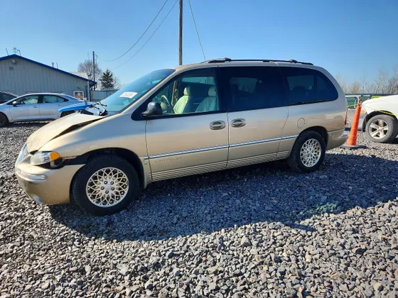 1998 Chrysler Town & Country LXi