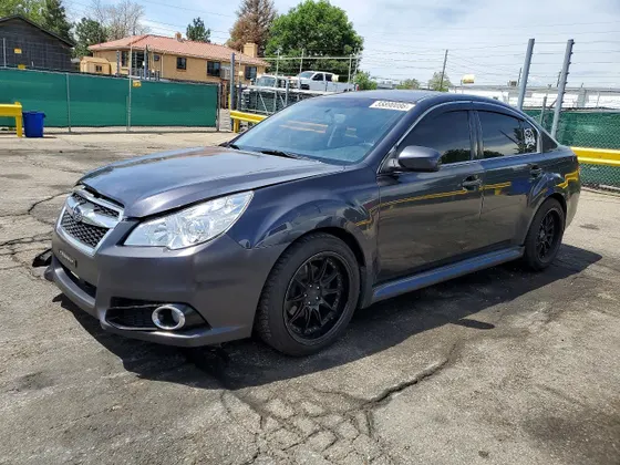 2010 Subaru Legacy Limited Moon