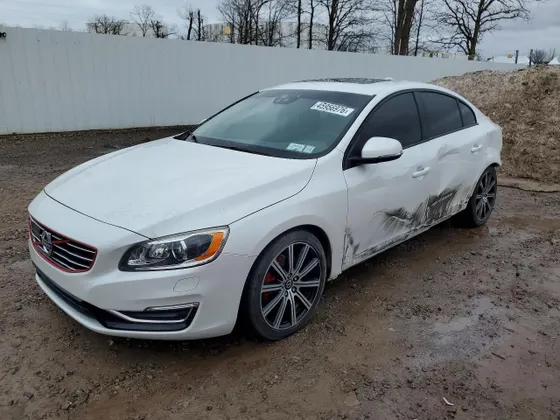 2016 Volvo S60 Inscription T5 Platinum