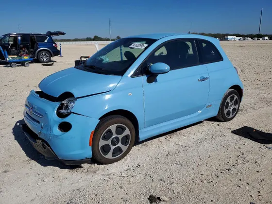 2016 FIAT 500e 500