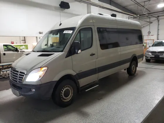 2012 Freightliner Sprinter Crew Vans 2500