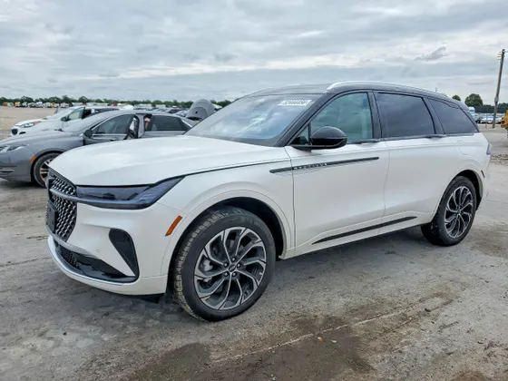 2025 Lincoln Nautilus Reserve