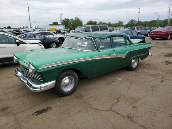 1957 Ford FAIRLANE
