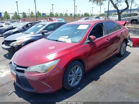 2016 Toyota Camry SE
