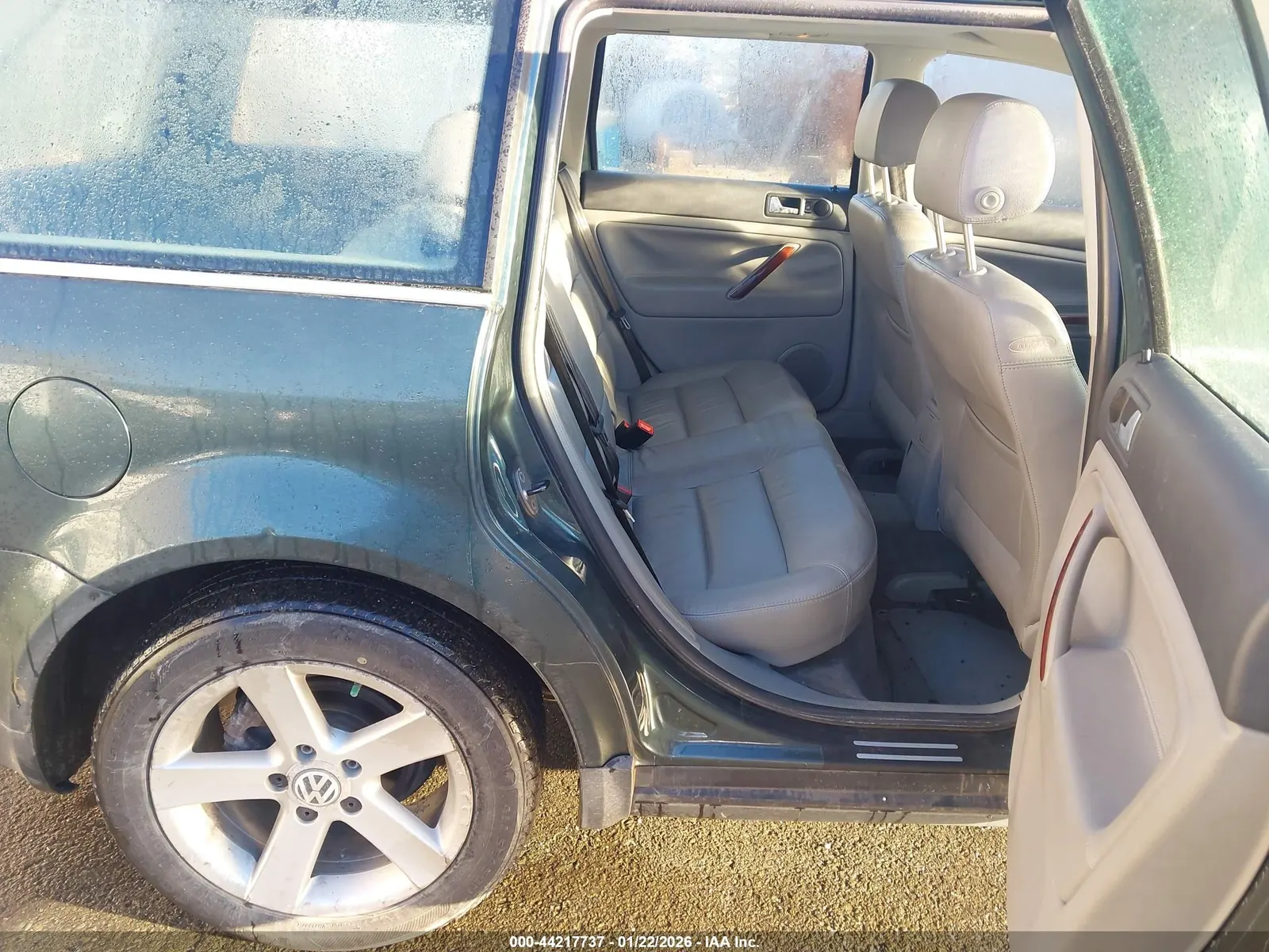 2004 Volkswagen Passat Wagon GLX