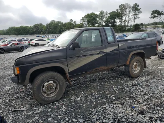 1988 Nissan King Cab 4WD E