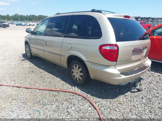 2005 Chrysler Town & Country Touring