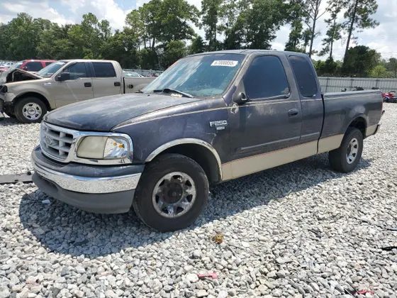 1999 Ford F-250 Work Series F250