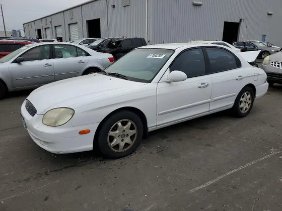 2001 Hyundai Sonata GLS