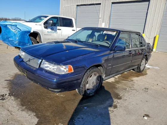 1998 Volvo S90