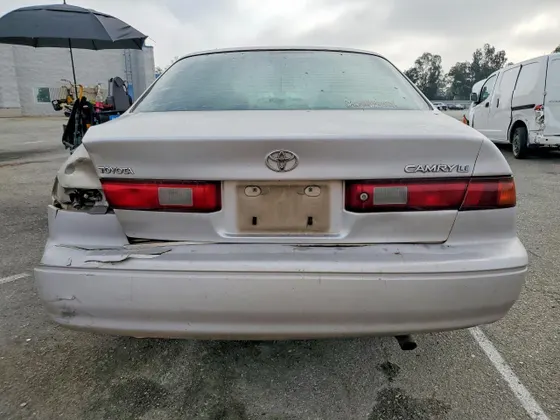 1997 Toyota Camry LE