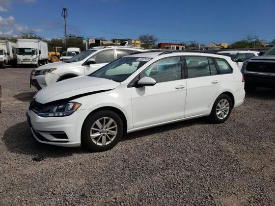 2019 Volkswagen Golf S