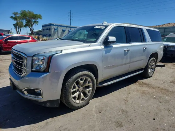 2017 GMC Yukon XL SLT