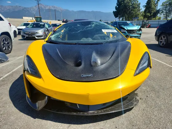 2016 McLaren 570S