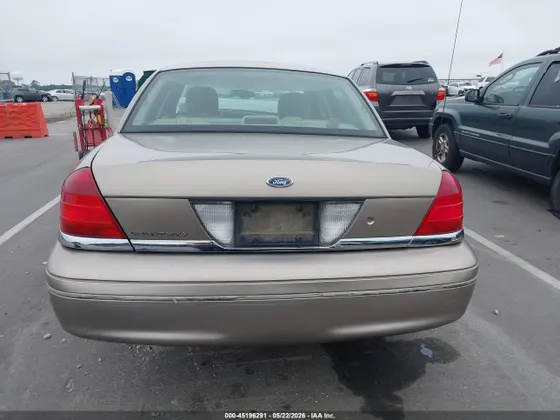 2005 Ford Crown Victoria LX