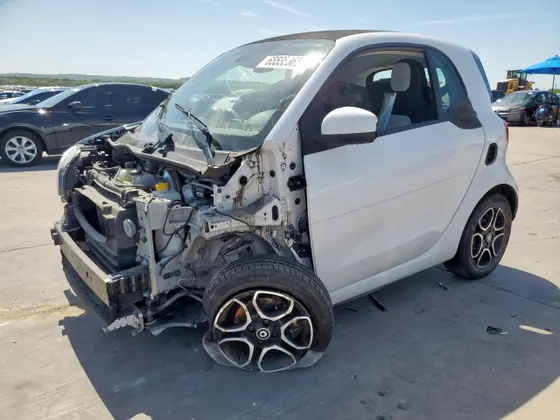 2018 smart fortwo electric drive pure